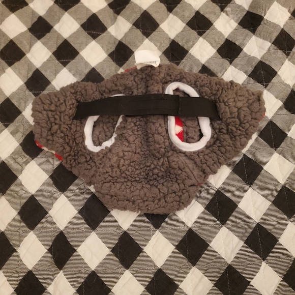 Winter dog hat with ear flaps - Picture 2 of 6